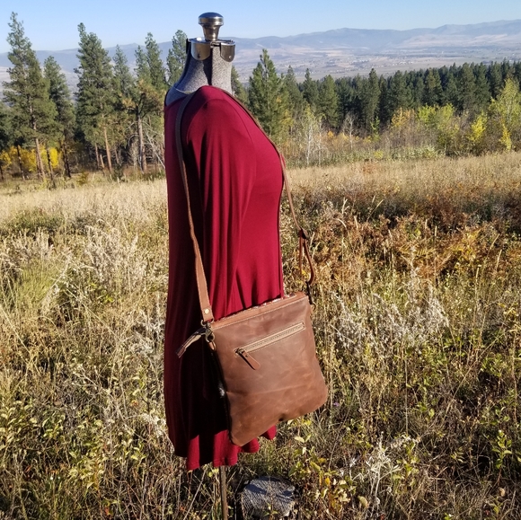 Restocked - Hazel skies Bag - Picture 4 of 5